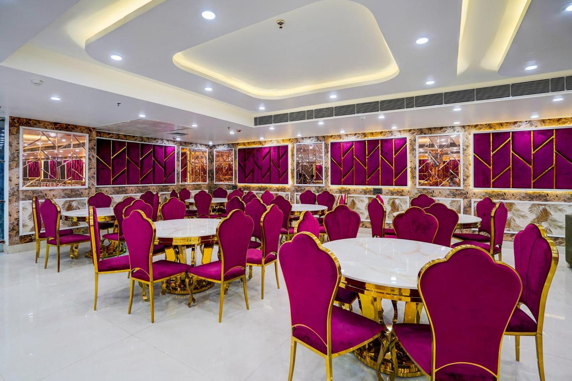 Townhouse Grand Address Hotel And Banquet ガーズィヤーバード エクステリア 写真